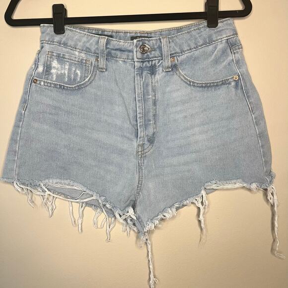 Wild Fable highest rise cutoff shorts light wash Size 6 - Picture 1 of 9